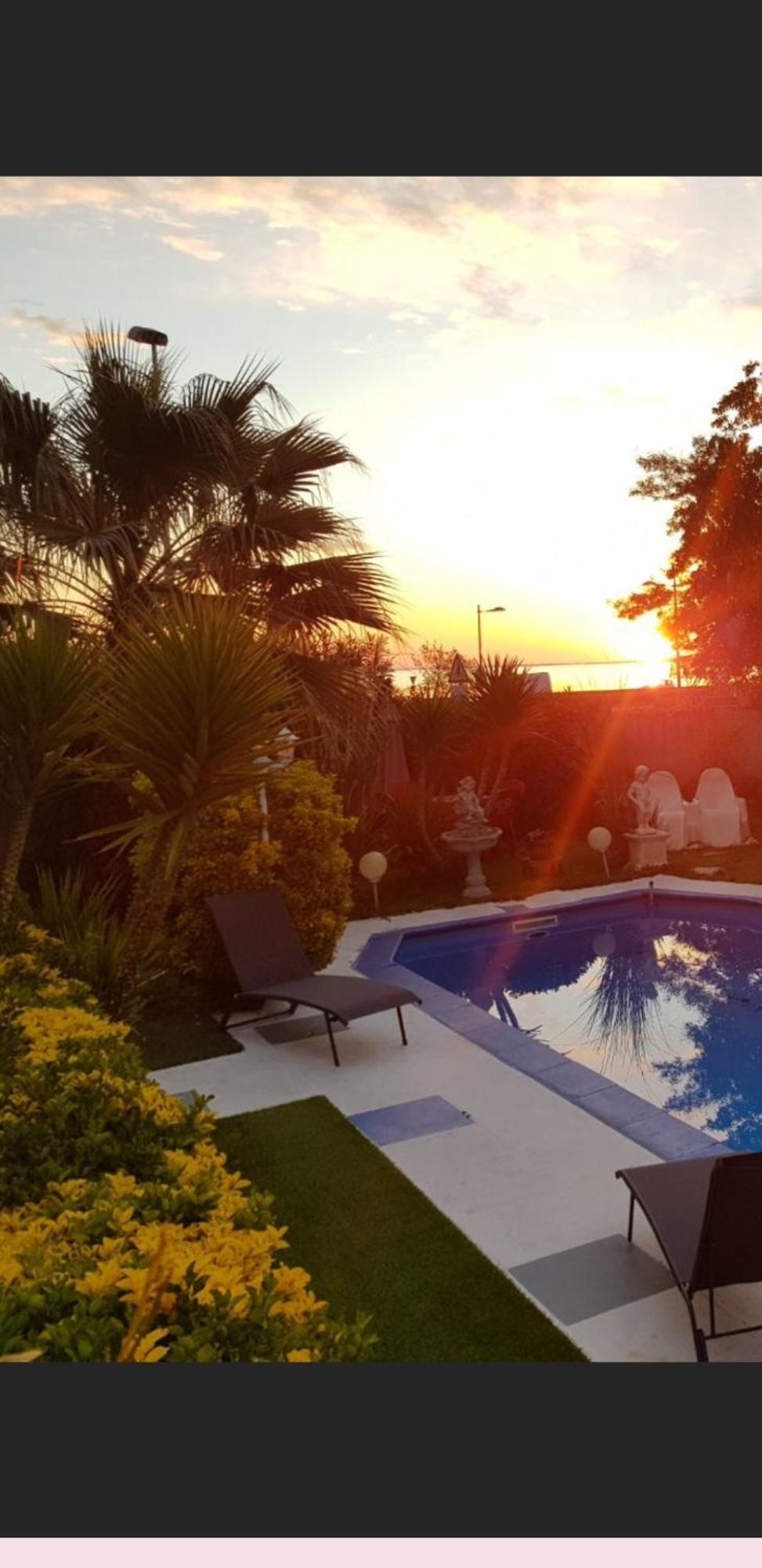 VILLA HÉLÈNE-SUITE Junior MONTPELLIER SUD-PISCINE PRIVÉ-À 2MIN DES PLAGES Pérols Exterior foto