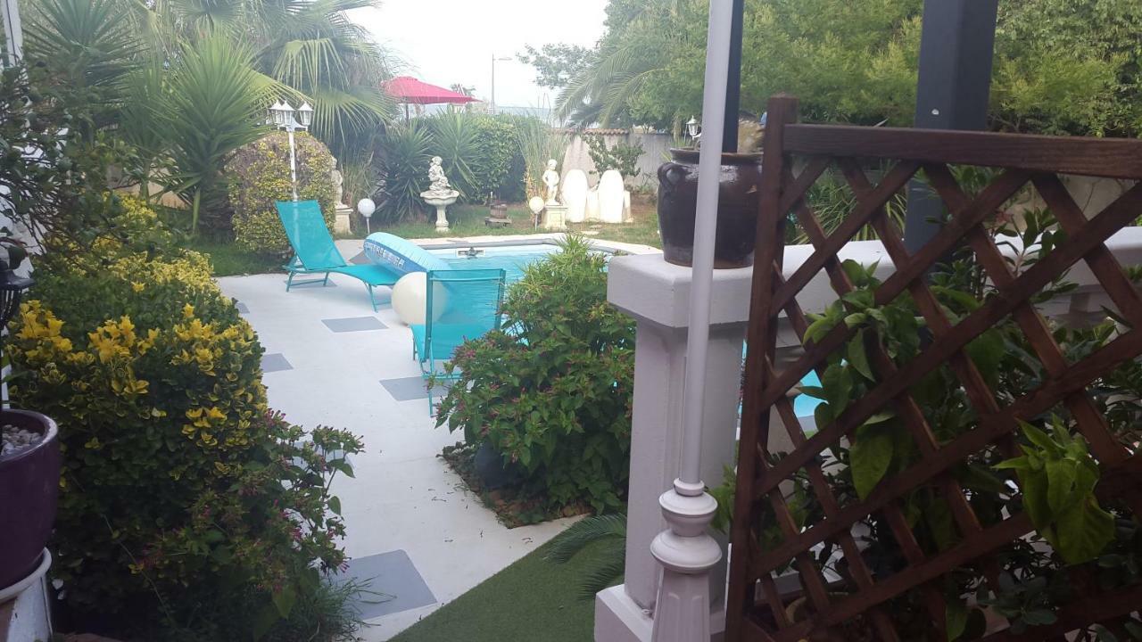 VILLA HÉLÈNE-SUITE Junior MONTPELLIER SUD-PISCINE PRIVÉ-À 2MIN DES PLAGES Pérols Exterior foto